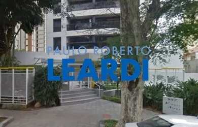 Imagem: O studio possui 2 Dormitórios, 1 Banheiro, 2 Vagas na garagem