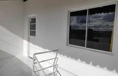 Imagem 8: 2 casas toda no porcelanato na avenida principal