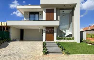 Imagem: A casa em condomínio possui 3 Dormitórios, 2 Banheiros, 4