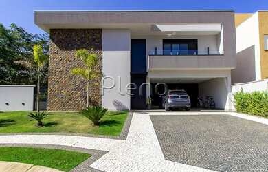 Imagem: A casa em condomínio possui 3 Dormitórios, 3 Banheiros, 4