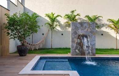 Imagem: A casa em condomínio possui 4 Dormitórios, 5 Banheiros, 4