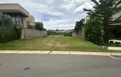 Imagem: O terreno possui 428m² de Área e está localizado em Jardins