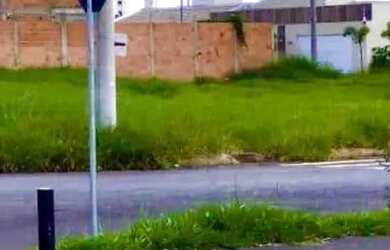 Imagem: O terreno possui 813m² de Área e está localizado em Minas