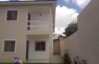 Imagem: A casa possui 4 Dormitórios, 4 Banheiros, 2 Vagas na garagem