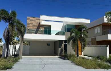 Imagem 2: Vendo Casa no Cond Damha. Piscina, 3 Vagas na garageme4 Dormitórios