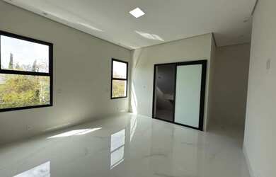 Imagem 4: Casa Alto Padrão em condomínio de luxo com portaria 24 horas