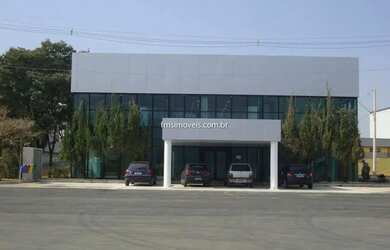 Imagem: O depósito possui 808m² de Área e está localizado em Vila