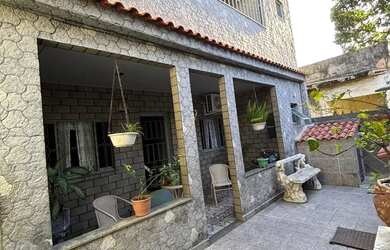 Imagem: A casa possui 2 Dormitórios, 2 Banheiros, 150m² de Área e