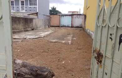 Imagem: O terreno possui 144m² de Área, Imóvel novo e está localizado