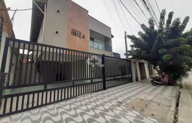 Imagem: A casa em condomínio possui 2 Dormitórios, 2 Banheiros, 1