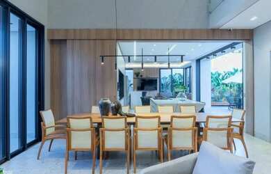 Imagem 11: Casa Sobrado para venda possui 400 metros quadrados com 4 mais escritório...