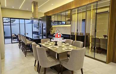 Imagem 5: Casa no Alphaville 4 com 4 Suítes Semimobiliada com Energia Solar/ Piscina...