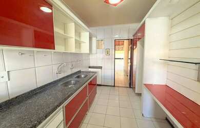 Imagem: A casa em condomínio possui 3 Dormitórios, 3 Banheiros, 2