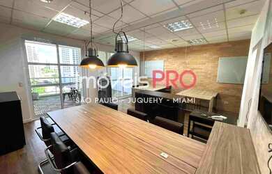 Imagem: O depósito possui 2 Vagas na garagem, 82m² de Área e está