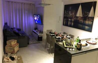 Imagem: O apartamento possui 3 Dormitórios, 1 Banheiro, 2 Vagas na