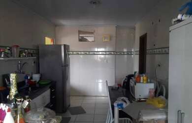 Imagem: A casa possui 3 Dormitórios, 2 Banheiros, 72m² de Área e