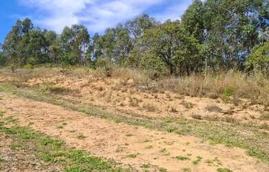 Imagem: O terreno possui 4.080m² de Área e está localizado em Vila