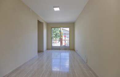 Imagem: O apartamento possui 3 Dormitórios, 2 Banheiros, 1 Vaga na