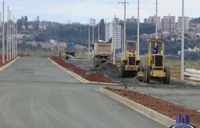 Imagem: O terreno possui 160m² de Área e está localizado em Parque