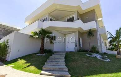 Imagem: A casa em condomínio possui 4 Dormitórios, 2 Banheiros, 4