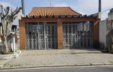 Imagem: A casa possui 2 Dormitórios, 1 Banheiro, 80m² de Área e