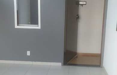 Imagem: A casa possui 3 Dormitórios, 1 Banheiro, 1 Vaga na garagem