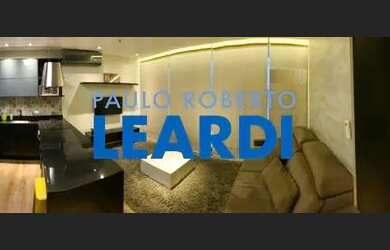 Imagem: O studio possui 1 Dormitório, 1 Banheiro, 2 Vagas na garagem