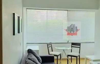 Imagem: O apartamento possui 1 Dormitório, 1 Banheiro, 1 Vaga na garagem