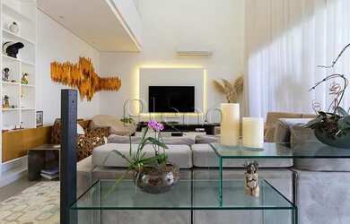 Imagem 6: Venda Casa com 450,00 metroQuadrado, 5 dormitório s , 3 vaga s . Swiss...