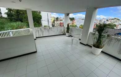 Imagem 1: 2/4 - Rio Vermelho. Varanda, 67m² de Área, 1 Vaga na garageme2 Dormitórios