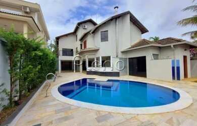 Imagem: A casa em condomínio possui 4 Dormitórios, 4 Banheiros, 2