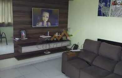 Imagem: A casa em condomínio possui 3 Dormitórios, 3 Banheiros, 2