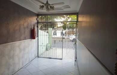 Imagem: A casa possui 3 Dormitórios, 3 Banheiros, 1 Vaga na garagem