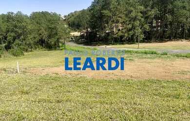 Imagem: O terreno possui 1800m² de Área e está localizado em Bragança