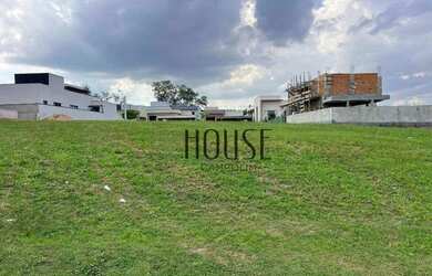 Imagem: O terreno possui 310m² de Área e está localizado em Cyrela