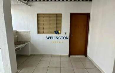 Imagem 8: Barracão no Bairro de Lourdes