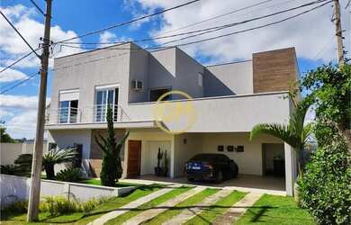 Imagem: A casa em condomínio para alugar possui 3 Dormitórios, 5 Banheiros