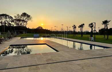 Imagem: O terreno possui 292m² de Área e está localizado em Eusébio