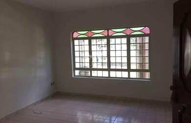 Imagem 4: Imóvel para aluguel possui 269 metros quadrados com 4 quartos em Vila...