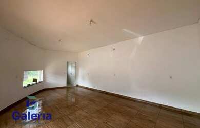 Imagem: O depósito para alugar possui e está localizado em Bonfim