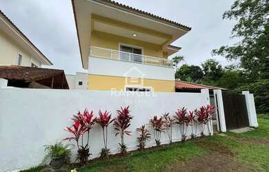 Imagem: A casa em condomínio possui 3 Dormitórios, 3 Banheiros, 3