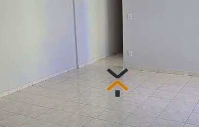 Imagem: O apartamento possui 3 Dormitórios, 1 Banheiro, 2 Vagas na