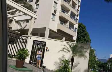 Imagem: O apartamento possui 3 Dormitórios, 2 Banheiros, 1 Vaga na