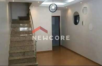 Imagem: A casa à venda possui 3 Dormitórios, 4 Banheiros, 2 Vagas