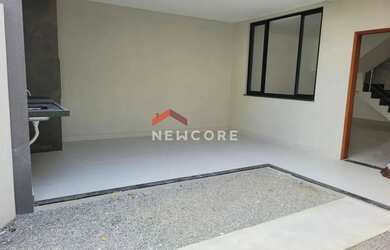 Imagem: A casa possui 3 Dormitórios, 4 Banheiros, 1 Vaga na garagem