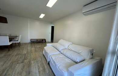 Imagem: O apartamento possui 3 Dormitórios, 3 Banheiros, 2 Vagas na