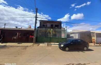 Imagem: A casa possui 4 Dormitórios, 1 Banheiro, 10m² de Área e