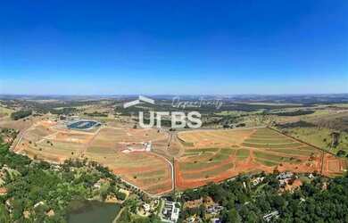 Imagem: O terreno possui 260m² de Área e está localizado em Senador