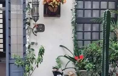 Imagem: A casa possui 4 Dormitórios, 3 Banheiros, 3 Vagas na garagem