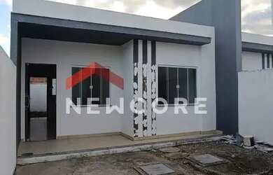 Imagem: A casa possui 2 Dormitórios, 2 Banheiros, 1 Vaga na garagem